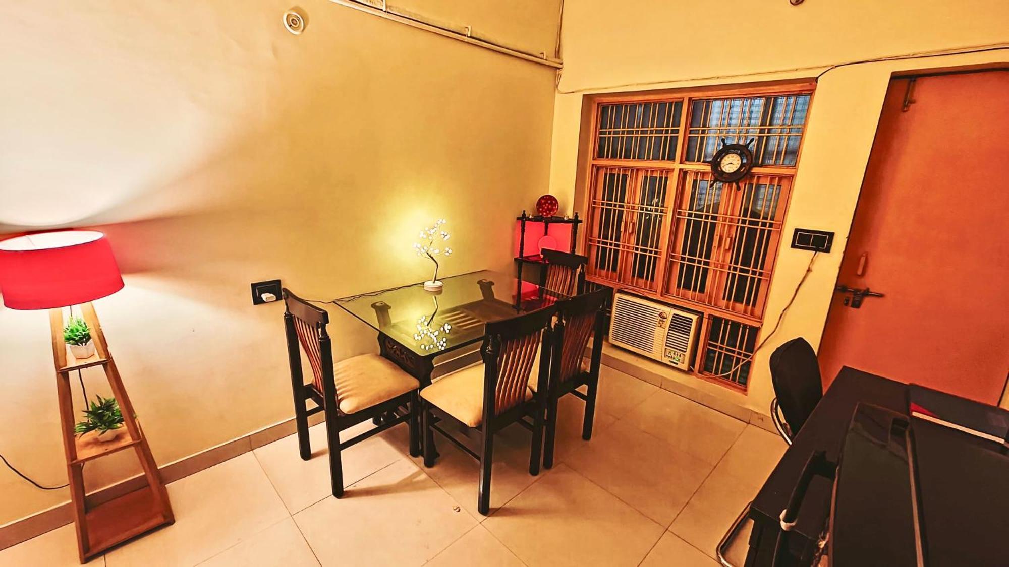 The Yellow House - Couple'S Getaway In Gomti Nagar- 1 Bhk Lucknow Exterior foto